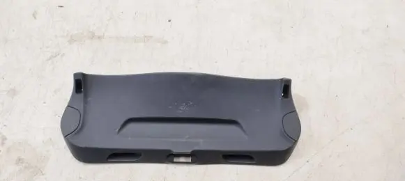 Renault Clio IV Tailgate trim 909004153