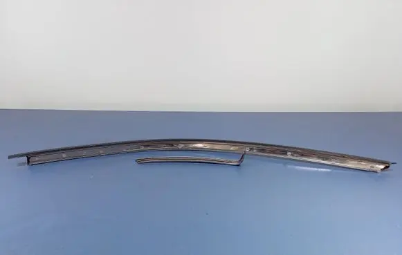Toyota Celica T180 Front bodywork piece 