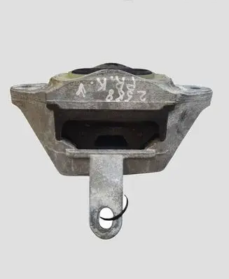 Opel Zafira C Engine mount bracket 13248544