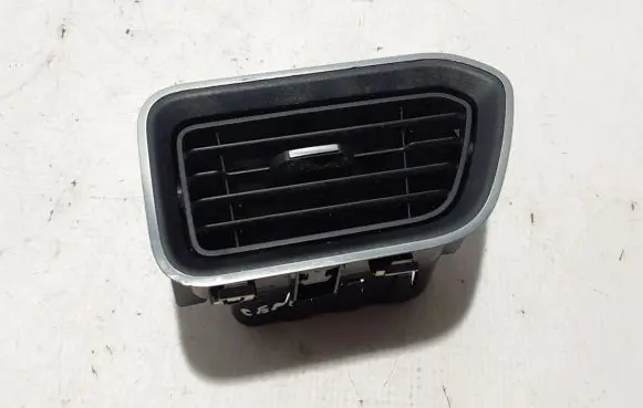 Renault Master III Dashboard side air vent grill/cover trim 687518035R