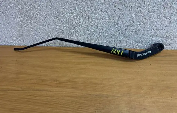 Land Rover Discovery Sport Front wiper blade arm 237A2