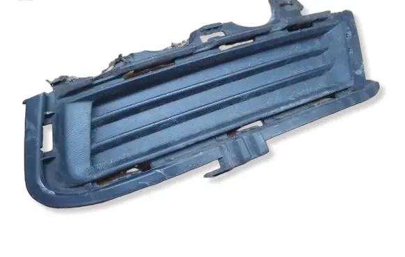 Volkswagen Golf VII Front bumper lower grill 5G0853211D