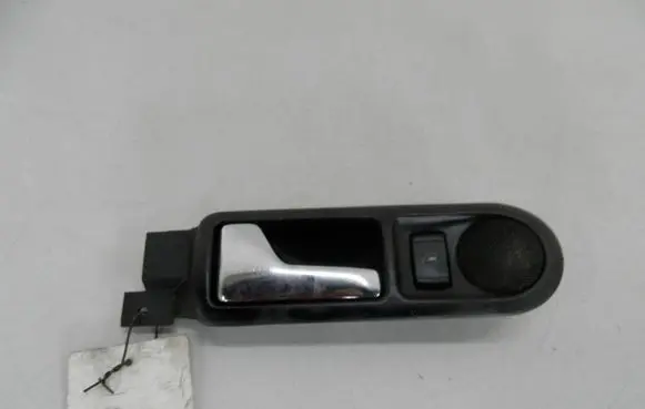 Volkswagen PASSAT B5 Rear door interior handle 