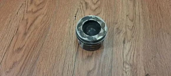 Peugeot 508 Piston 1607373680