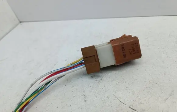 Nissan X-Trail T30 Other relay 2523079963 79963 25230