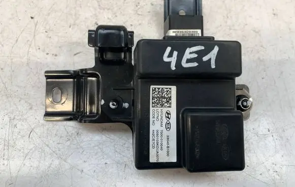 Genesis G80 Fuel injection pump control unit/module 33040B1000 0050103KGUA0 7000010040