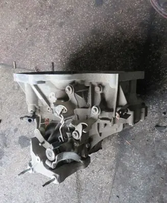 Suzuki SX4 S-Cross Manual 5 speed gearbox ZMB