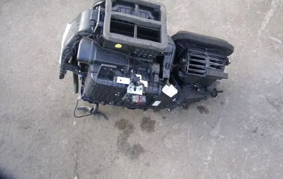 Interior heater climate box assembly