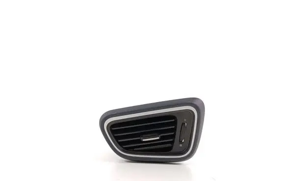 Renault Kadjar Dashboard side air vent grill/cover trim 687608790R