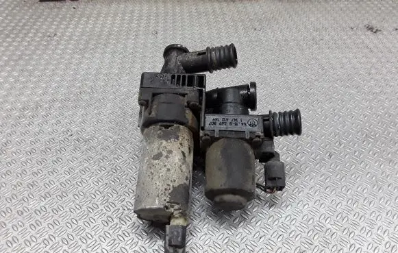 BMW 3 E46 Coolant heater control valve 64118369807