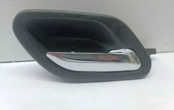 BMW 5 E39 Rear door interior handle 8226050