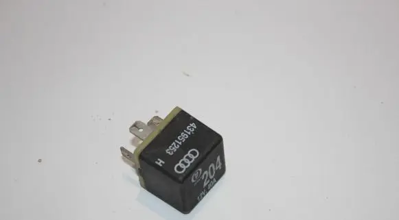 Audi A4 S4 B5 8D Other relay 431951253