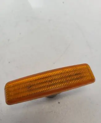 BMW 5 E39 Front fender indicator light 8360589