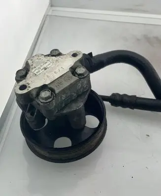 KIA Carens I Power steering pump 0K2KC32600 58261