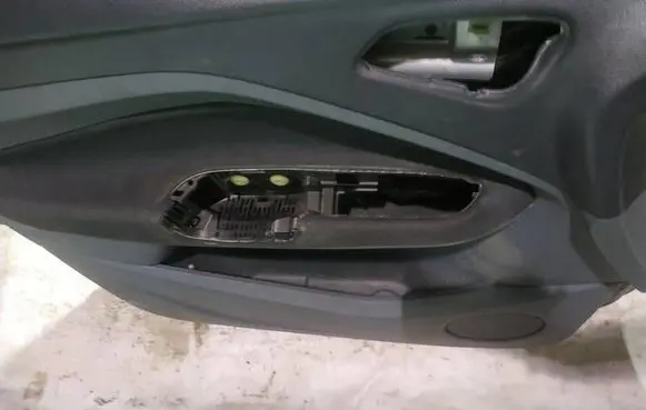 Ford Grand C-MAX Front door card panel trim juodos