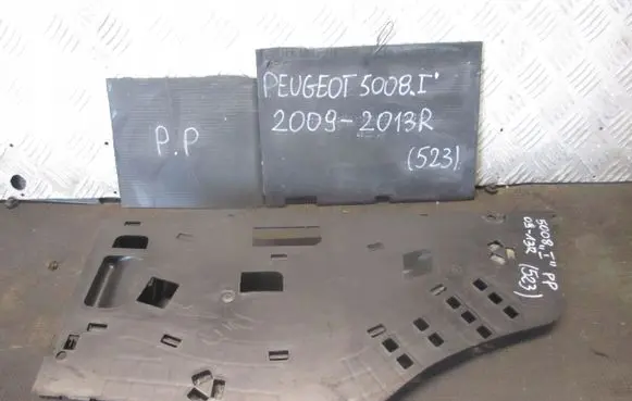 Peugeot 5008 Dashboard lower bottom trim panel 9685076077