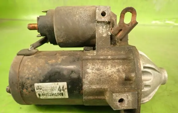 Mitsubishi Outlander Starter motor M000T20671