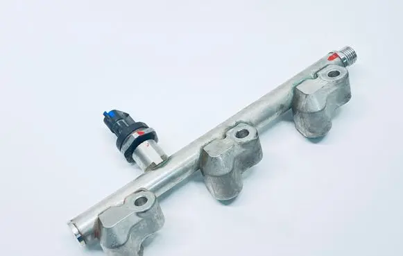 Fuel main line pipe