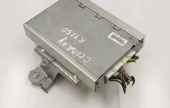 Chrysler Sebring (JS) Sound amplifier VP7C1F18B849AJ DCL009792