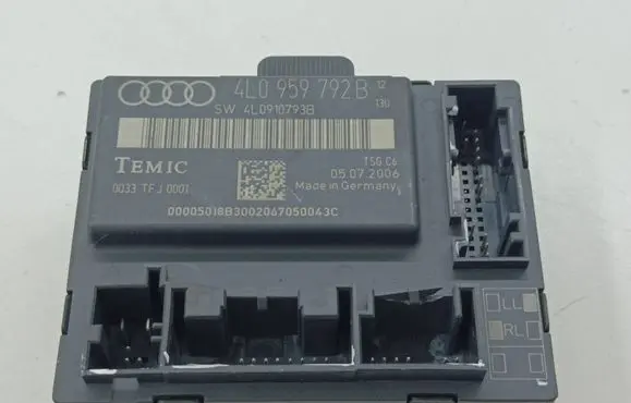 Audi Q7 4L Door control unit/module 4L0959792