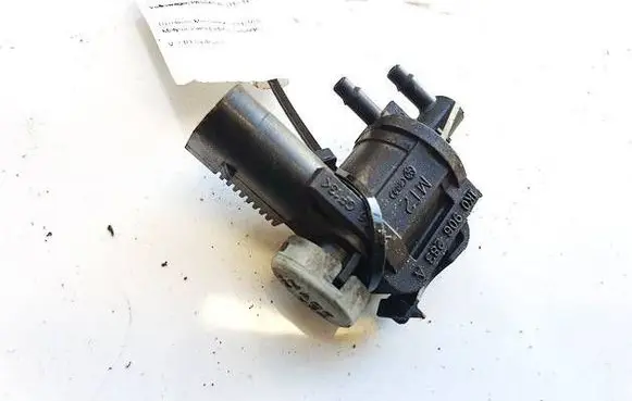 Volkswagen PASSAT B7 Turbo solenoid valve 1K0906283A