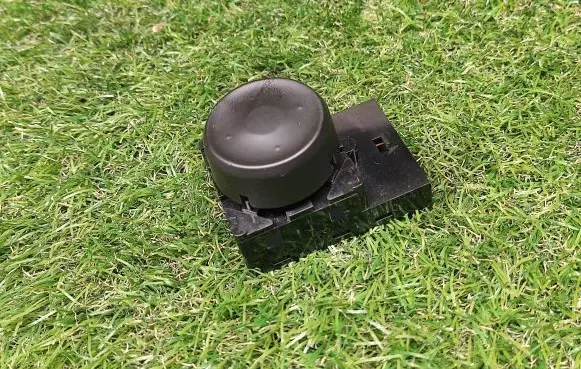 Opel Insignia A Seat control switch 13285104