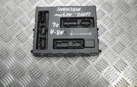 Mercedes-Benz A W169 Comfort/convenience module A1695453032
