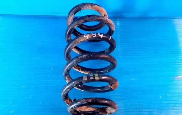 Audi A6 S6 C6 4F Front coil spring