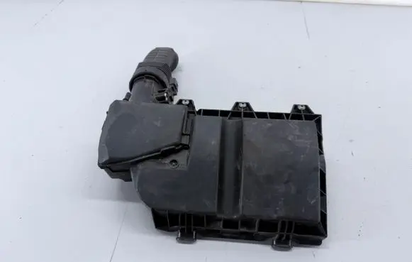 Peugeot 208 II Air filter box cover 1160817S01
