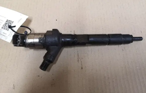 Fuel injector