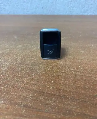 Mercedes-Benz E C207 W207 Tailgate opening switch A2079050051 1499