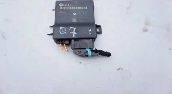 Audi Q7 4L Gateway control module 4L0907468
