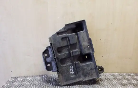 KIA Sportage Battery tray 371502S200