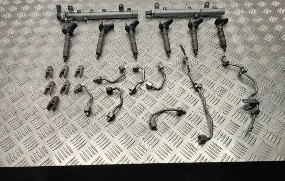 Mercedes-Benz E W212 Fuel injection system set A6420701187 0445116026 A6420703395
