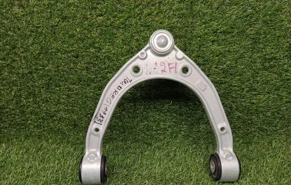 Volkswagen Touareg II Front upper control arm/wishbone 7P0407021