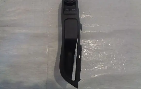 Ford Turneo Courier Electric window control switch DT1T14A132FA