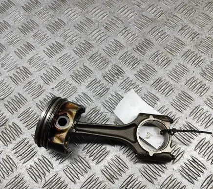 Volkswagen PASSAT B7 Piston 06H107065BK