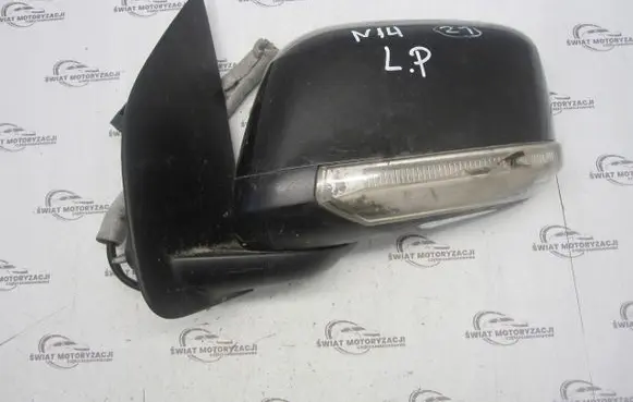 Nissan Pathfinder R51 Front door electric wing mirror