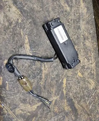 Citroen C6 Aerial antenna amplifier 9661102880