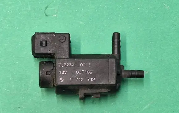 BMW 3 E46 Vacuum valve 722341001