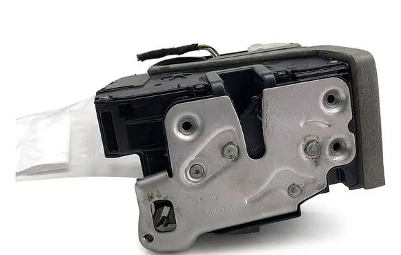 Opel Insignia B Front door lock