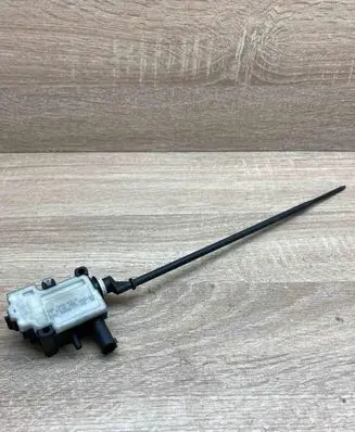 BMW X5 E70 Fuel tank cap lock motor 6985882 USED