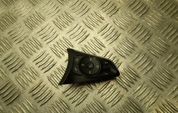 Opel Grandland X Steering wheel buttons/switches 39172790