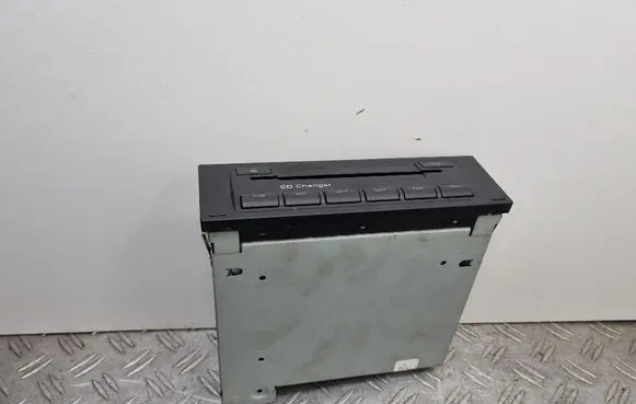 CD/DVD changer
