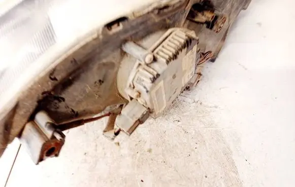 Subaru Forester SH Headlight ballast module Xenon 