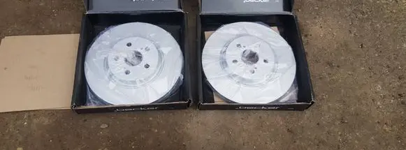 Toyota Avensis T250 Front brake disc