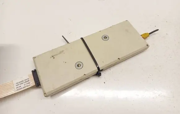 BMW 7 E65 E66 Antenna control unit 693366501 21367510