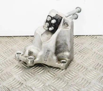 Hyundai Tucson TL Engine mounting bracket 21830D7000