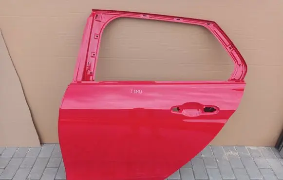 Fiat Tipo Rear door