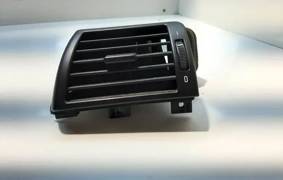 BMW 3 E46 Dash center air vent grill 361897